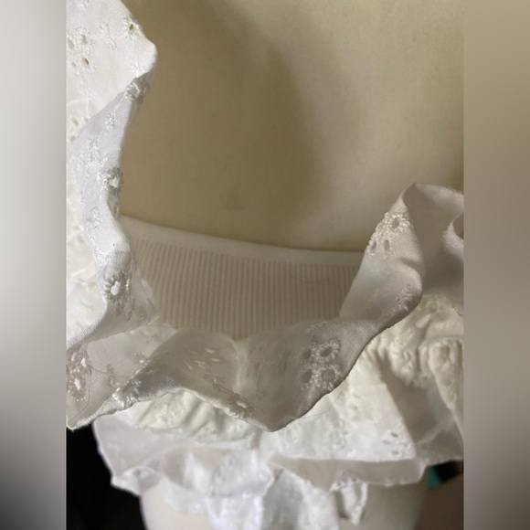 NWOT Zara White Ribbed tank with Eyelet Lace Off shoulder Size M Crop - Picture 3 of 9